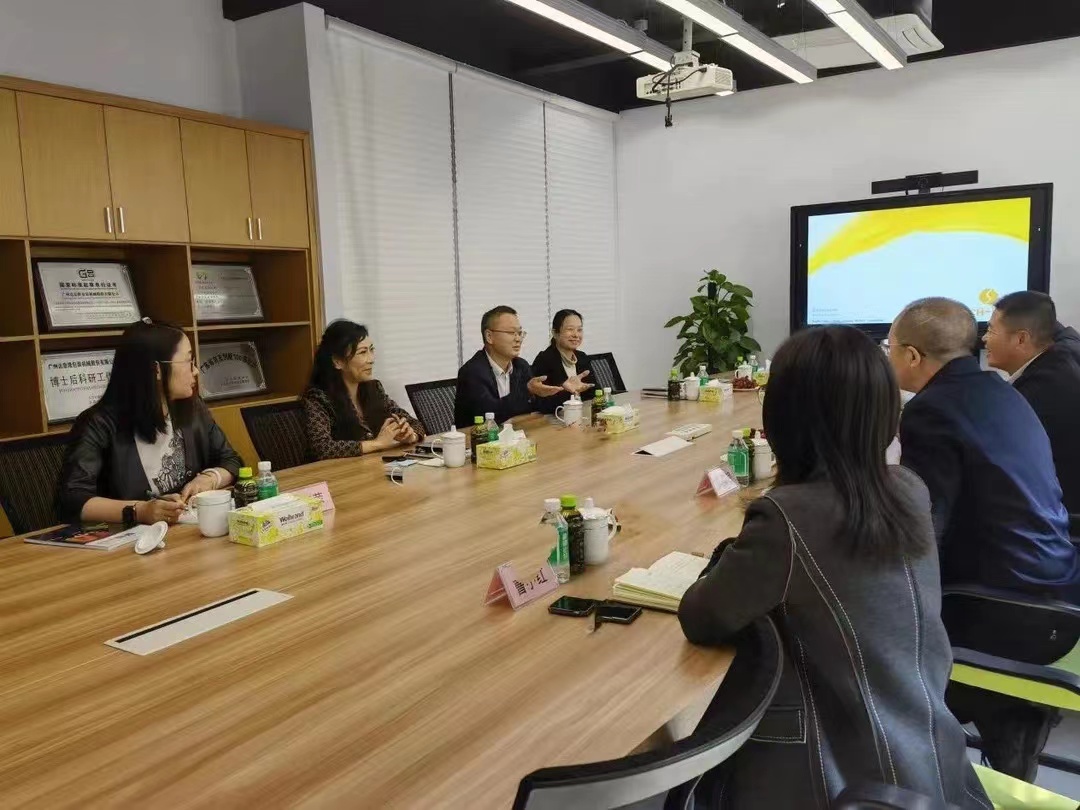 黃埔區(qū)委常委、統(tǒng)戰(zhàn)部部長(zhǎng)肖春輝到達(dá)意隆走訪(fǎng)調(diào)研