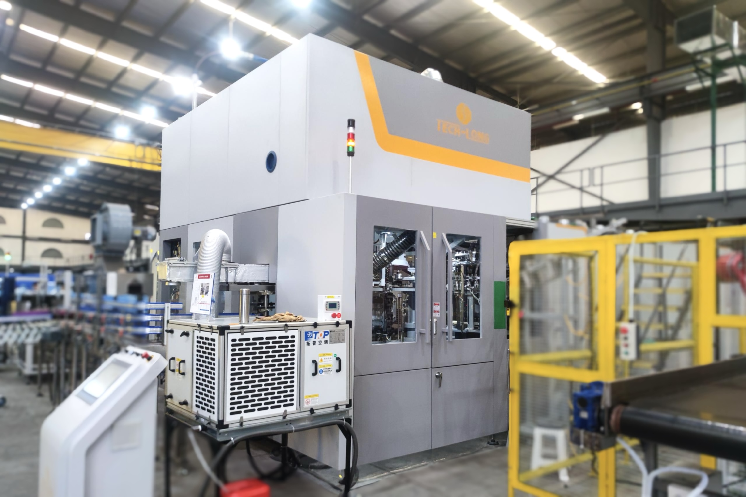 高效低耗,品質(zhì)之選:達意隆PET 5加侖吹瓶機引領(lǐng)市場新風尚!